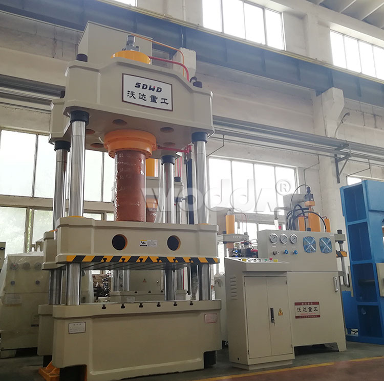 四(sì)柱液壓(yā)機