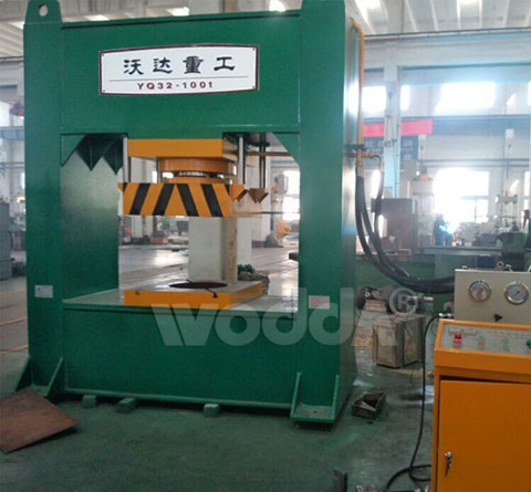 400噸龍門液(yè)壓機