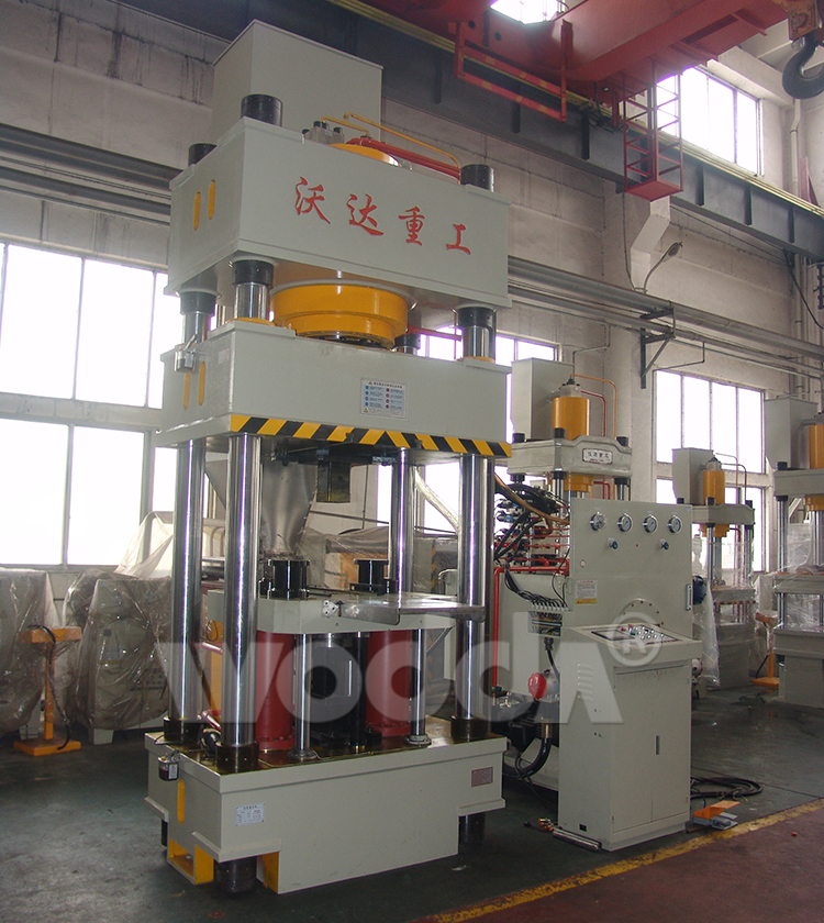 500噸(dun)牛羊舔(tiǎn)磚機