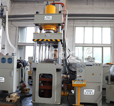 250T四柱(zhù)液壓機帶液壓(yā)墊