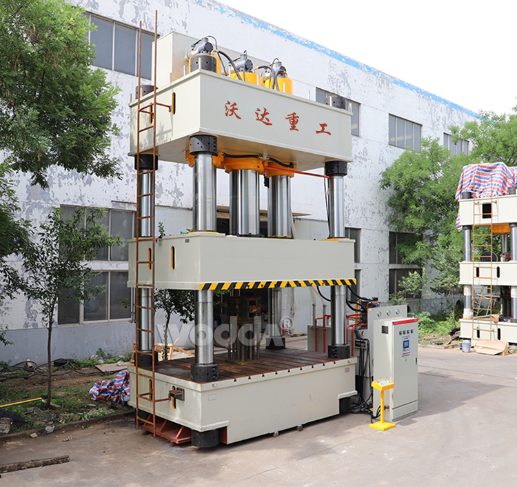 四(sì)柱三梁液壓機(ji)參數