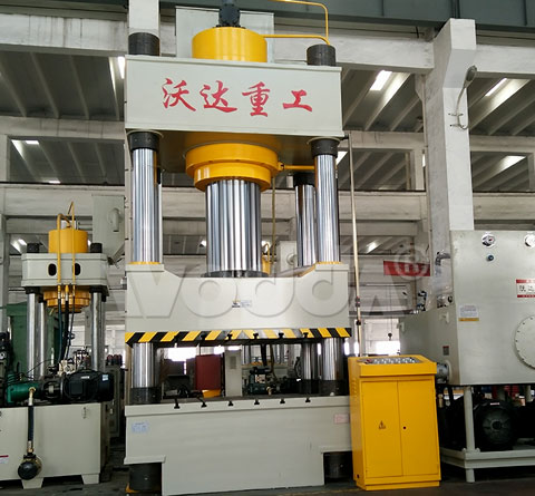 500噸三梁四(sì)柱液壓機