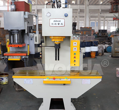 單柱(zhù)校直壓裝液(ye)壓機