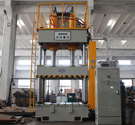500噸(dun)四柱三梁液(ye)壓機