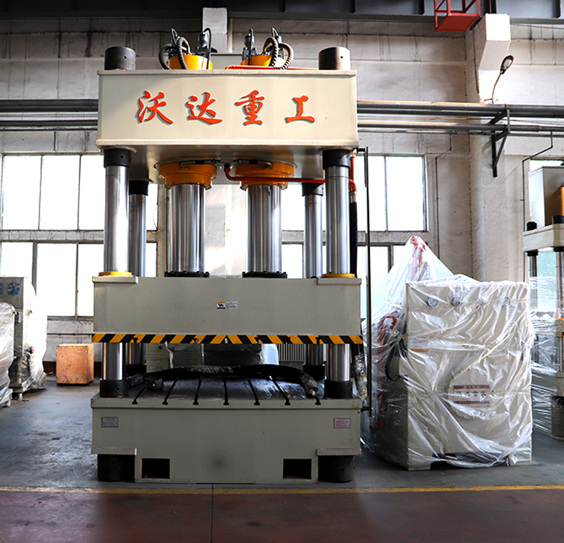 電動(dòng)車擋風成(chéng)型液壓機(ji)