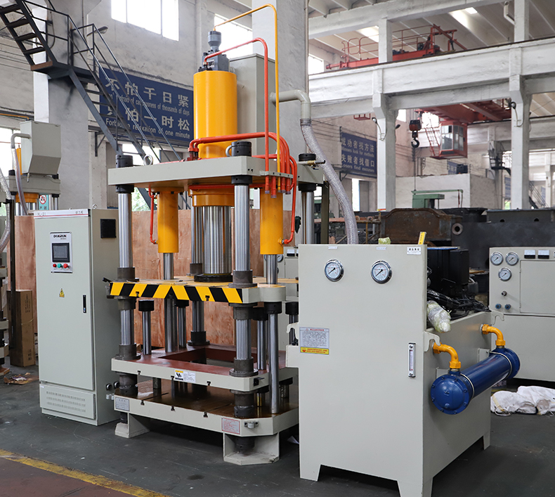 電磁爐(lu)隔熱圈液壓(ya)機