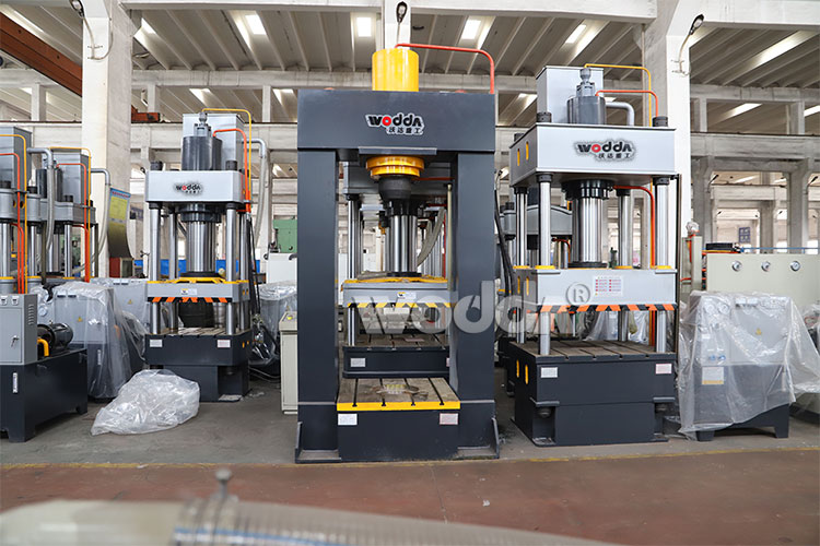 龍(long)門液壓機