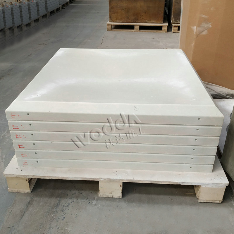 800噸玻(bo)璃鋼水箱闆液壓(ya)機