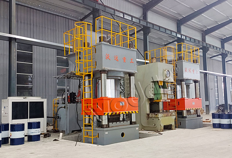 2000噸單缸四柱(zhu)液壓機