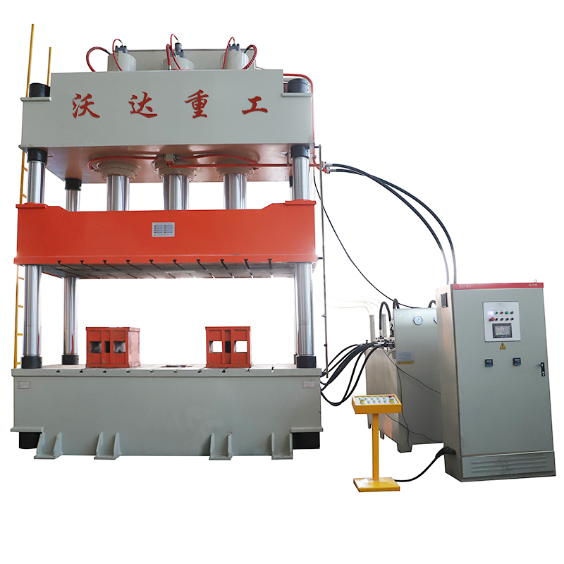 630噸雙缸大(dà)行程四柱(zhù)液壓機 630噸(dūn)雙缸大行(háng)程四柱液(ye)壓機