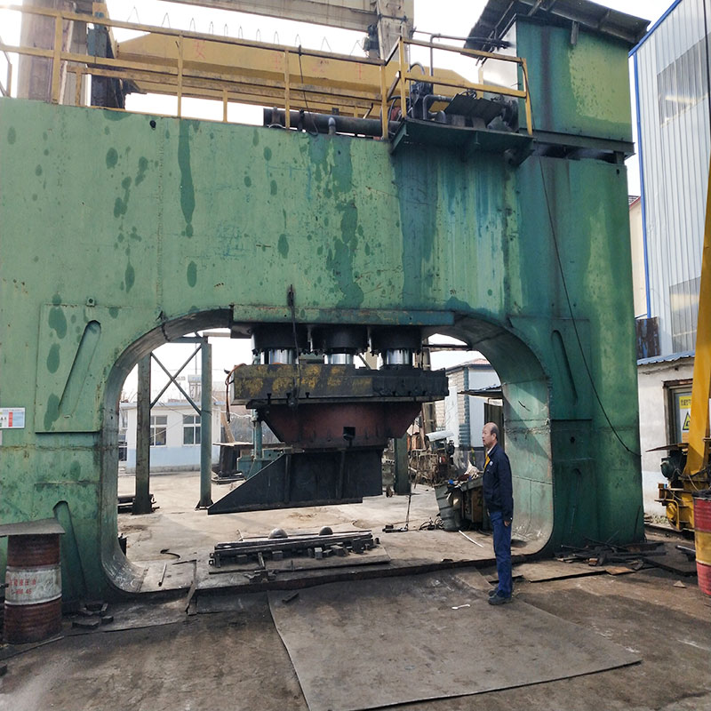 1000噸(dūn)龍門式液(ye)壓機 1000噸龍(lóng)門式液壓(yā)機