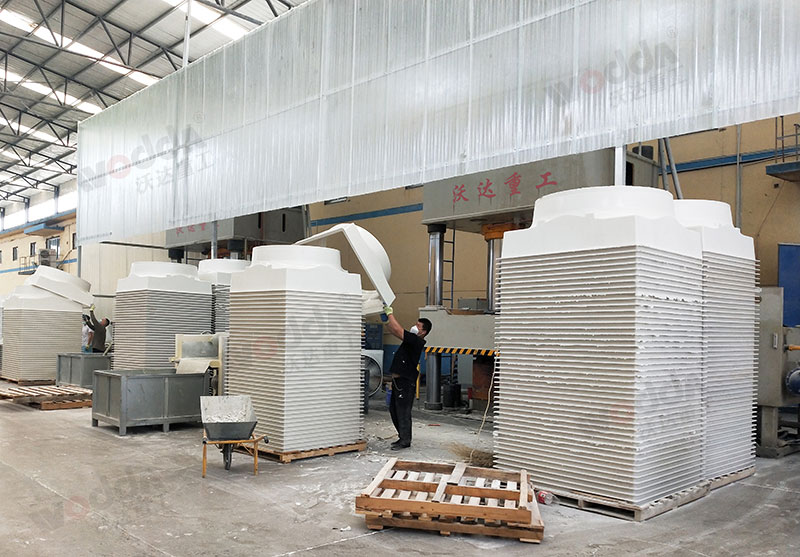 玻璃鋼風機(ji)罩成型液壓(ya)機