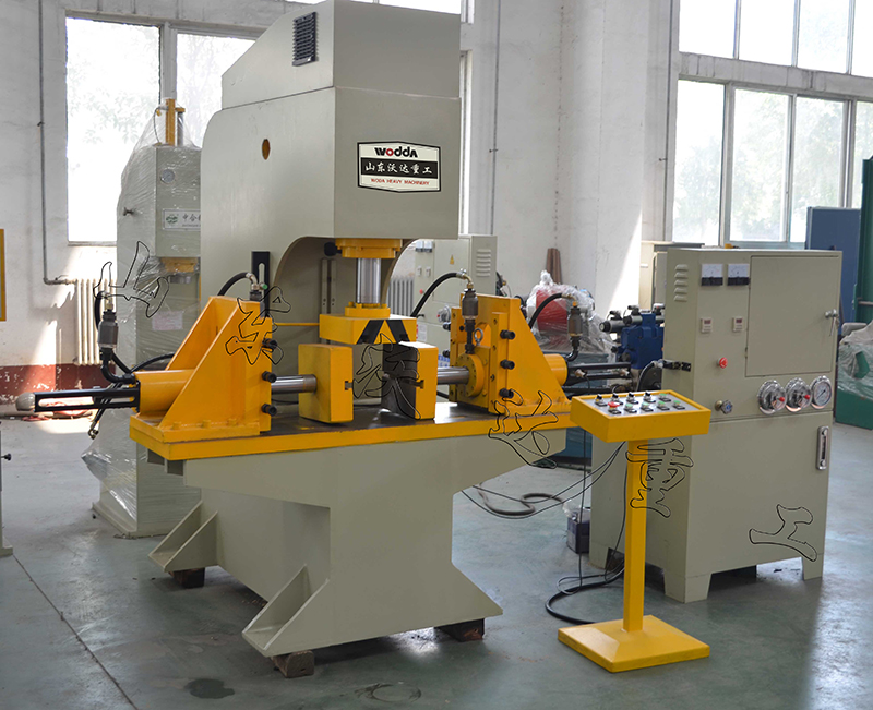 單柱(zhu)液壓機