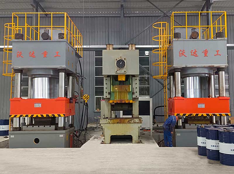 1000噸油壓機(jī)價格 1000噸油壓(ya)機價格