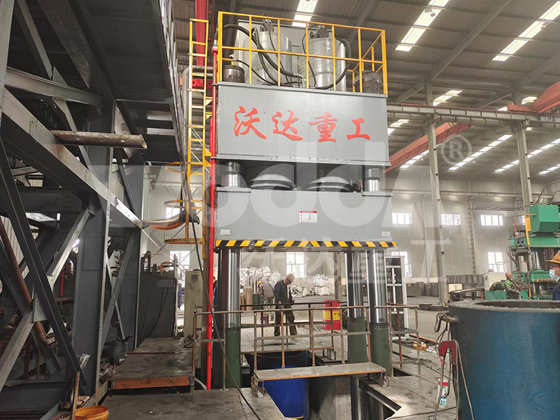 石墨坩埚(guō)液壓機 石墨(mò)坩埚液壓機(ji)