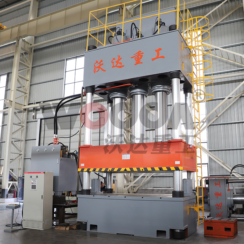 玻(bo)璃鋼汽車防撞梁(liáng)模壓液壓機 玻璃(li)鋼汽車防撞梁模(mó)壓液壓機