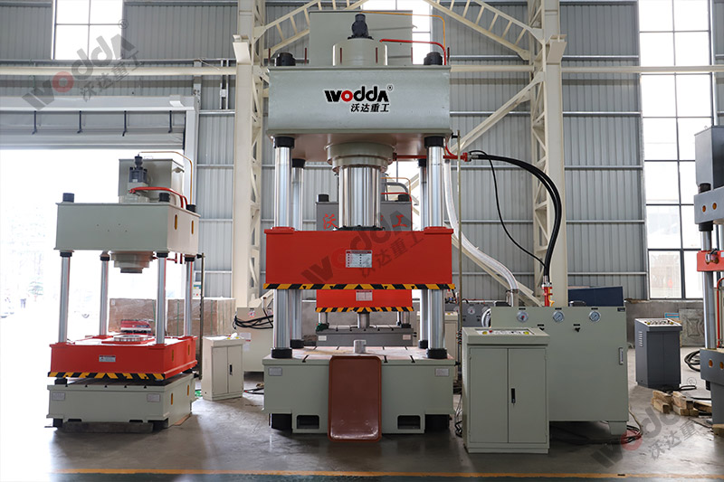 630噸拉伸液(yè)壓機 630噸拉伸液(ye)壓機