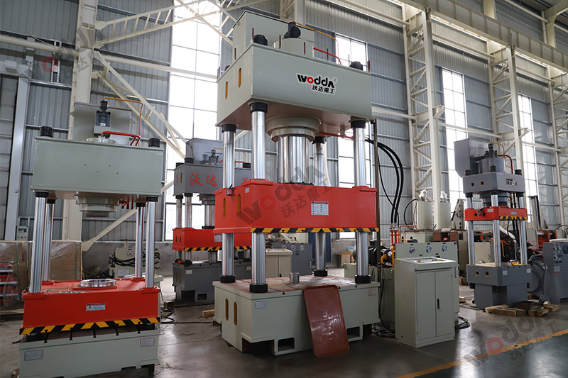 630噸拉伸液(yè)壓機 630噸拉伸(shēn)液壓機