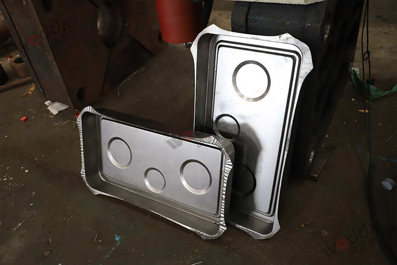 不鏽鋼托(tuō)盤拉伸液(ye)壓機 不鏽(xiù)鋼托盤拉(la)伸液壓機(ji)