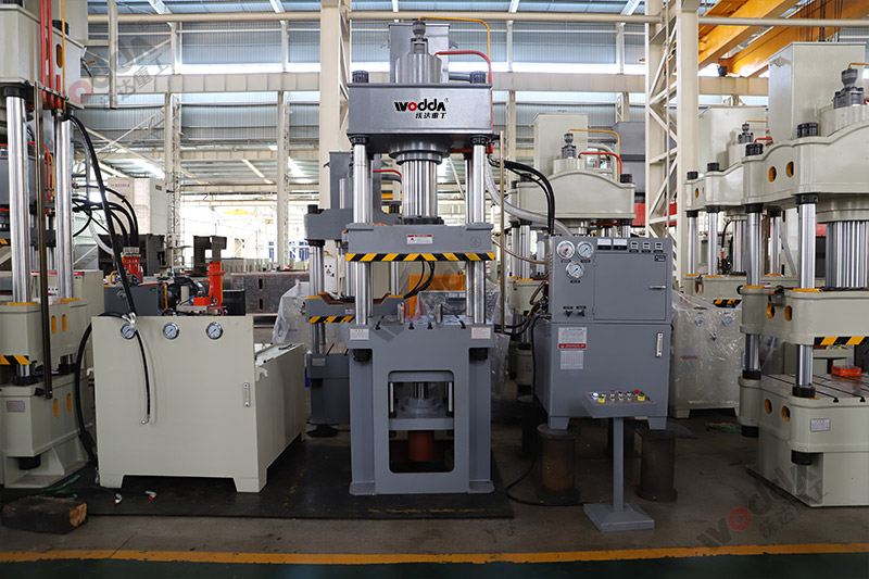 200噸拉伸液壓(ya)機 200噸拉伸液(ye)壓機