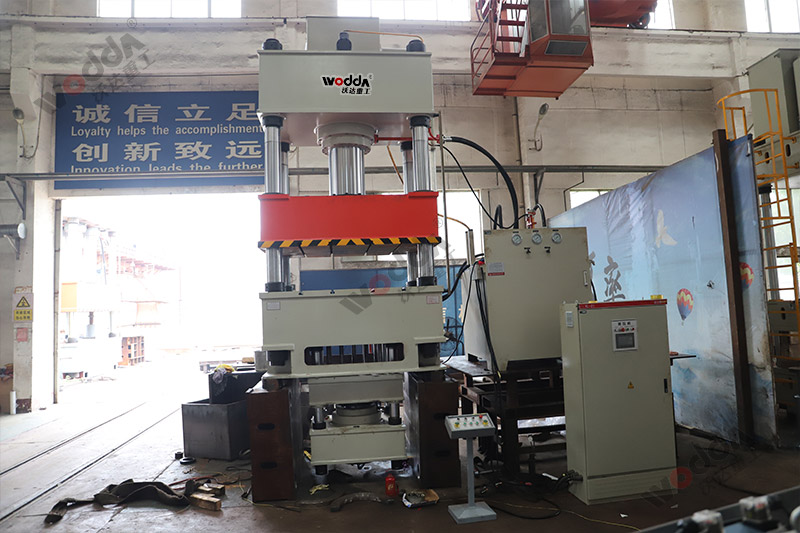 630噸(dūn)拉伸液壓機(ji) 630噸拉伸液壓(ya)機