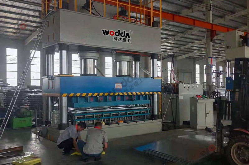 1000噸不鏽鋼水(shuǐ)箱闆拉伸液壓(ya)機_1000T雙缸四柱拉(lā)伸機 1000噸不鏽鋼(gang)水箱闆拉伸液(ye)壓機_1000T雙缸四柱(zhu)拉伸機