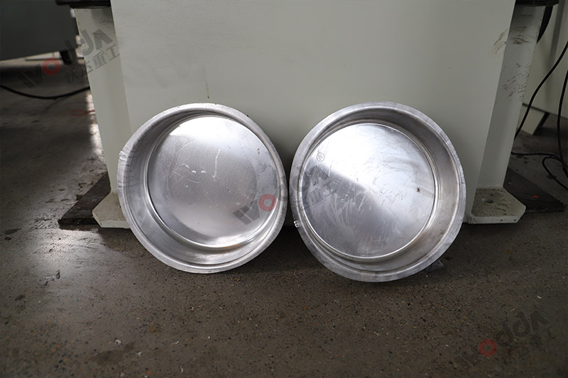 電機端蓋樣(yang)品 電機端蓋樣品(pǐn)