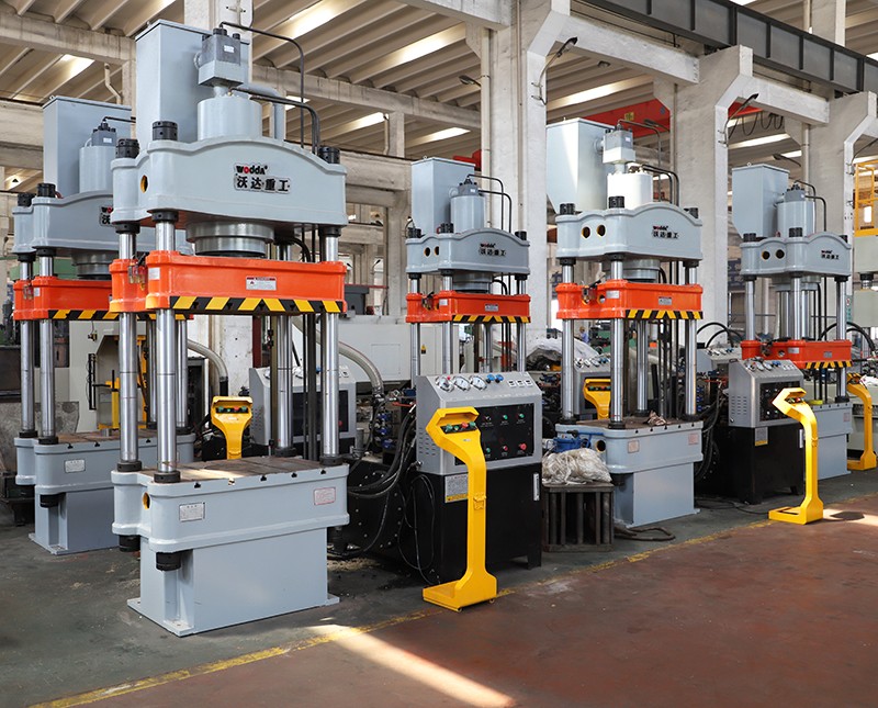 200噸汽(qi)車配件拉伸(shen)液壓機 200噸汽(qì)車配件拉伸(shen)液壓機
