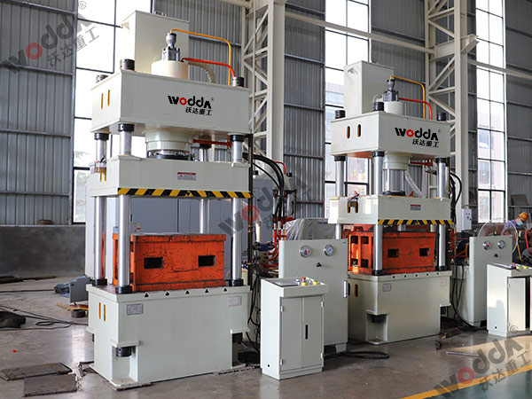 200噸拉(la)伸液壓機 200噸(dūn)拉伸液壓機(jī)