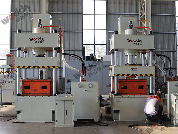 200噸拉伸液(yè)壓機 200噸拉伸(shen)液壓機