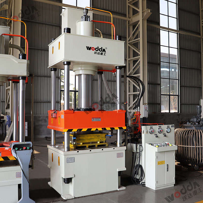 不鏽鋼闆(pan)材拉伸機(jī)