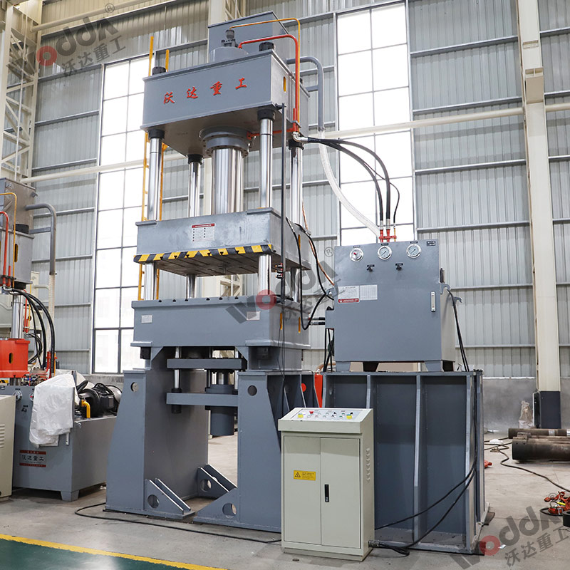 315噸四柱拉(la)伸液壓機 315噸四(si)柱拉伸液壓機(jī)