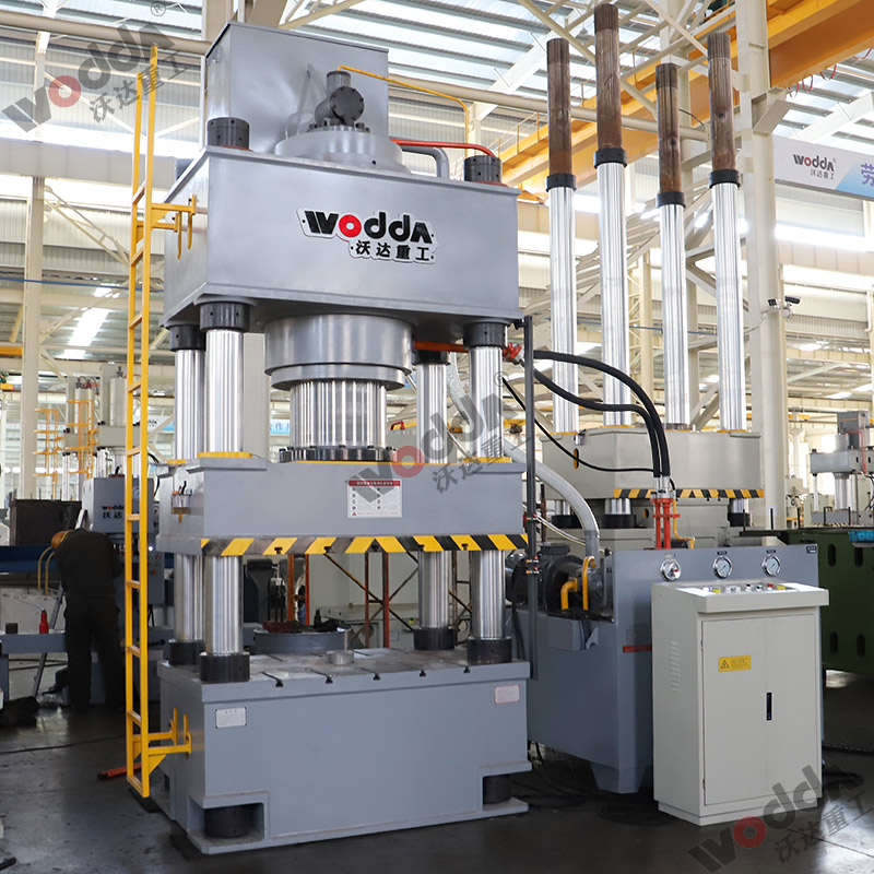 630噸四柱(zhù)拉伸液壓機 630噸(dun)四柱拉伸液壓(yā)機