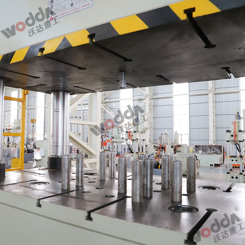 液(ye)壓機多頂杆(gǎn) 液壓機多頂(ding)杆