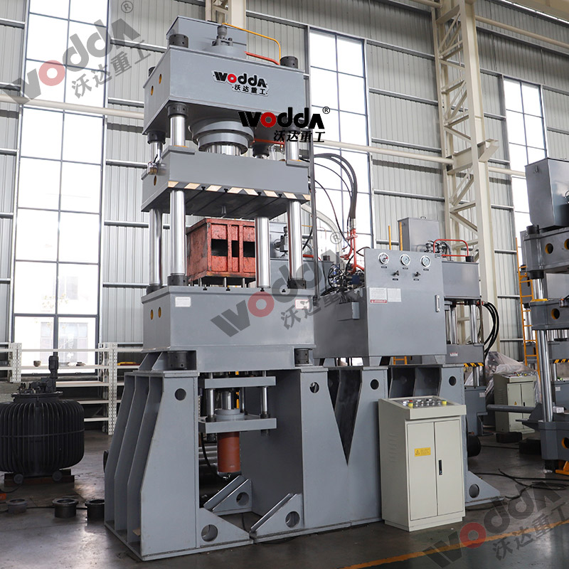 不鏽鋼(gang)水槽拉伸液(ye)壓機 不鏽鋼(gāng)水槽拉伸液(ye)壓機