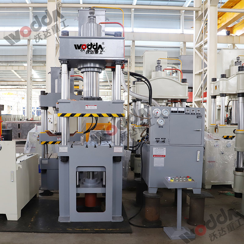 200噸拉(lā)伸液壓機 200噸(dūn)拉伸液壓機(ji)