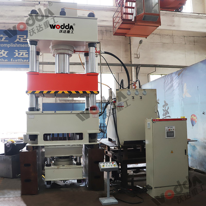 630噸拉(lā)伸液壓機 630噸(dūn)拉伸液壓機(jī)