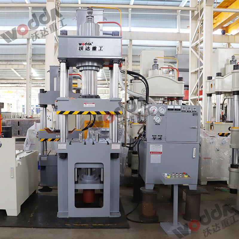 拉伸(shēn)液壓機 拉伸液(ye)壓機