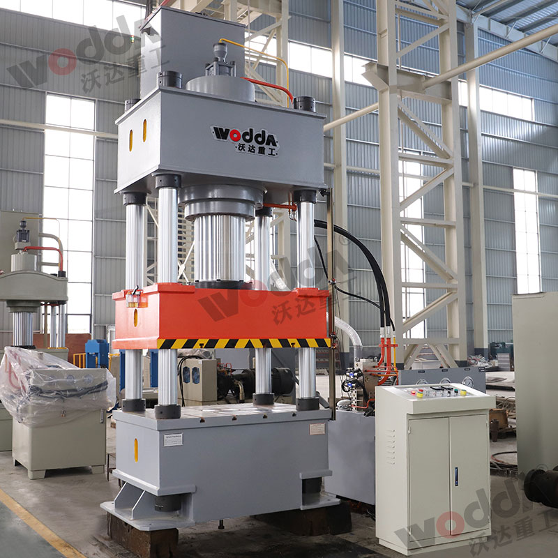 400噸金(jīn)屬成型(xíng)油壓機(jī)_四柱拉(la)伸液壓(ya)機 400噸金(jin)屬成型(xíng)油壓機(jī)_四柱拉(lā)伸液壓(yā)機