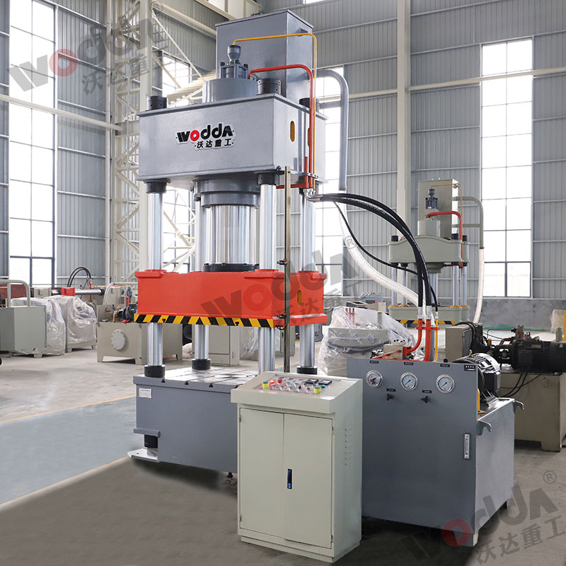 400噸金(jīn)屬成型(xing)油壓機(ji)_四柱拉(lā)伸液壓(ya)機 400噸金(jīn)屬成型(xing)油壓機(jī)_四柱拉(lā)伸液壓(yā)機