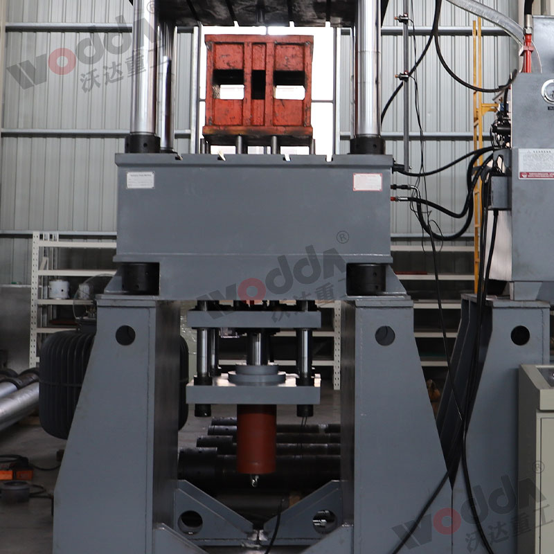 400噸(dūn)液壓墊拉伸機