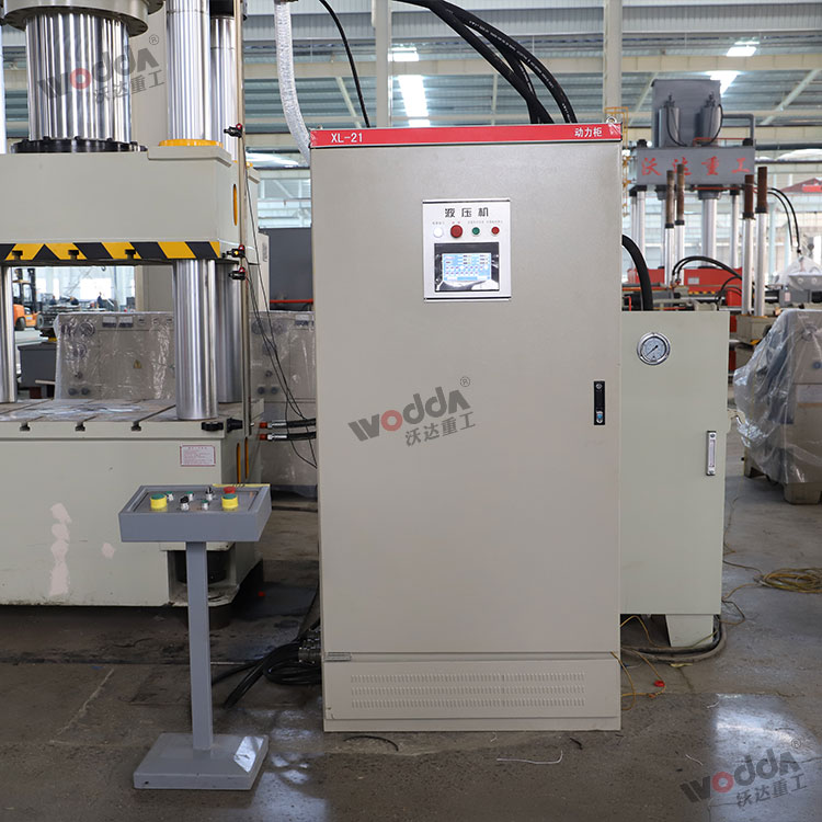 電(diàn)器櫃 電器(qi)櫃