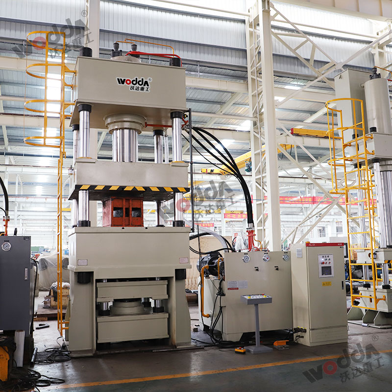 500噸拉(lā)伸機