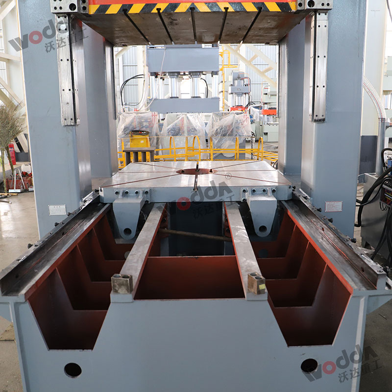 可(kě)移動工作台(tai) 可移動工作(zuò)台