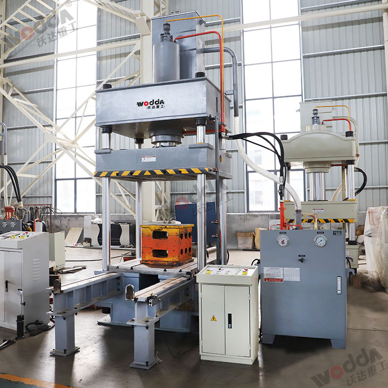 200噸拉伸(shen)液壓機