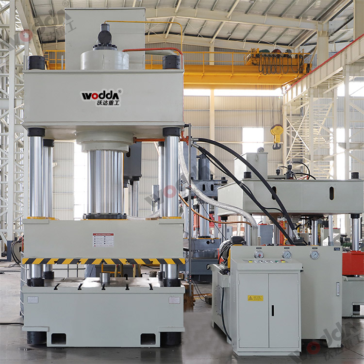 630噸四柱拉(lā)伸液壓機(jī) 630噸四柱拉(lā)伸液壓機(ji)