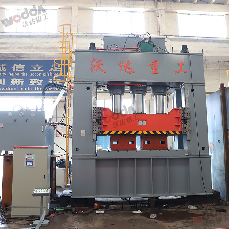 框(kuang)架式薄(báo)闆拉伸(shen)液壓機(jī) 框架式(shi)薄闆拉(la)伸液壓(yā)機