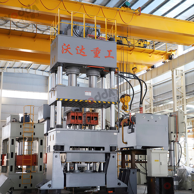 1000噸液壓(yā)墊(多頂杆(gan))拉伸液壓(yā)機(圖2) 1000噸液(ye)壓墊(多頂(dǐng)杆)拉伸液(ye)壓機(圖2)