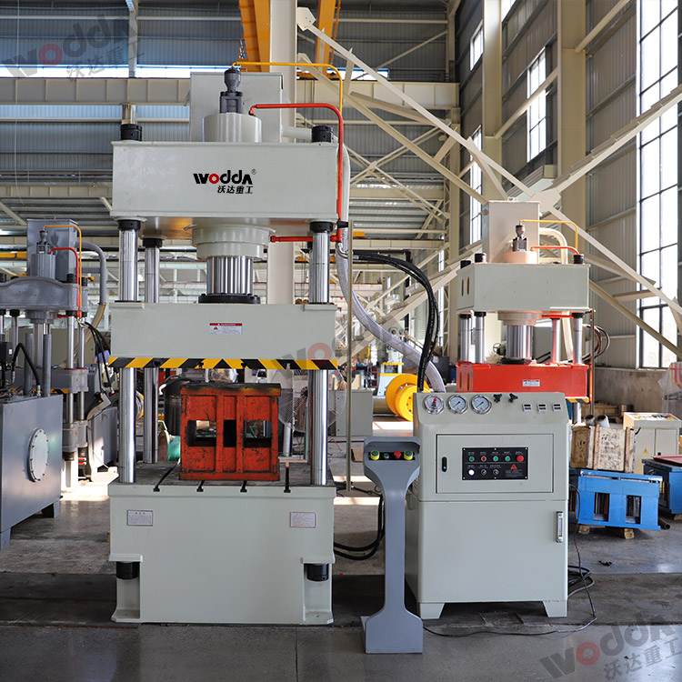 200噸拉(lā)伸機 200噸拉(la)伸機