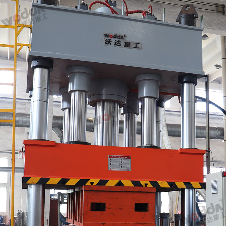 630噸封頭液壓(ya)機(主缸、壓邊缸(gāng)) 630噸封頭液壓機(ji)(主缸、壓邊缸)